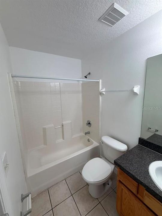 For Rent: $2,400 (3 beds, 3 baths, 1594 Square Feet)