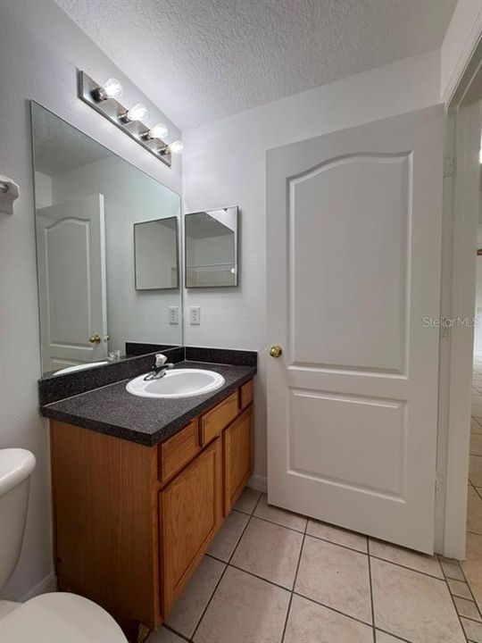 For Rent: $2,400 (3 beds, 3 baths, 1594 Square Feet)