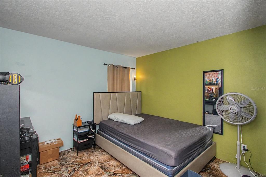 For Sale: $285,000 (4 beds, 2 baths, 2195 Square Feet)