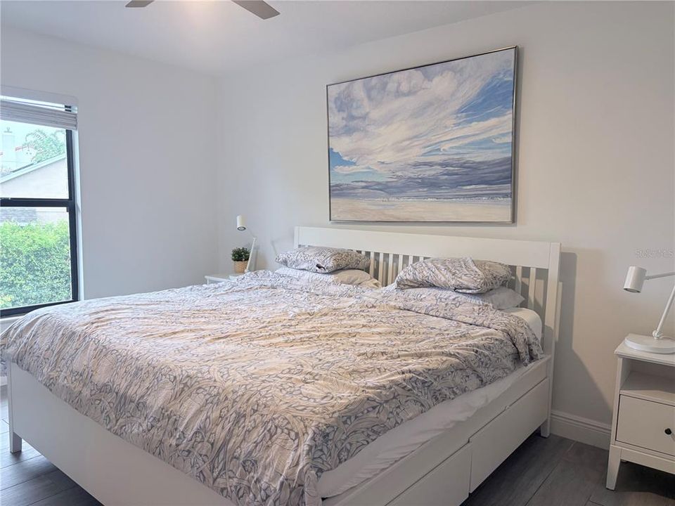 В аренду: $1,995 (2 спален, 1 ванн, 890 Квадратных фут)