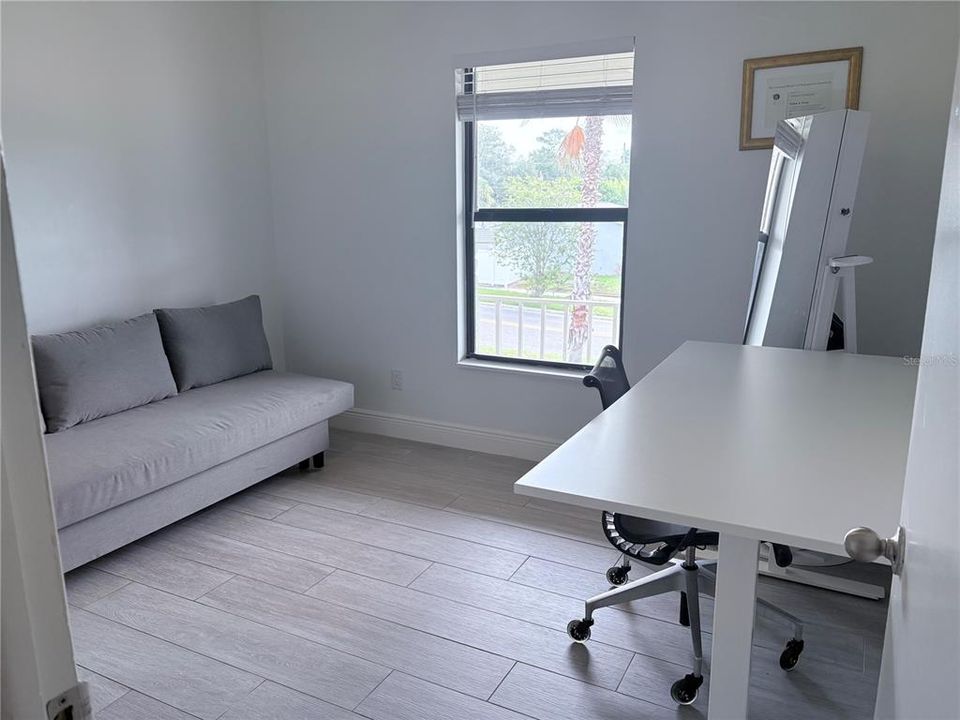 В аренду: $1,995 (2 спален, 1 ванн, 890 Квадратных фут)