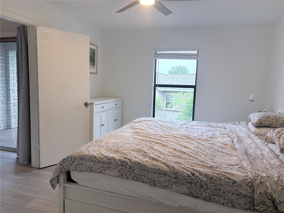 В аренду: $1,995 (2 спален, 1 ванн, 890 Квадратных фут)