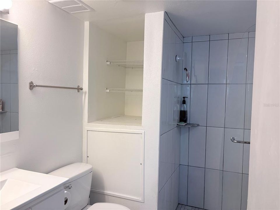 В аренду: $1,995 (2 спален, 1 ванн, 890 Квадратных фут)
