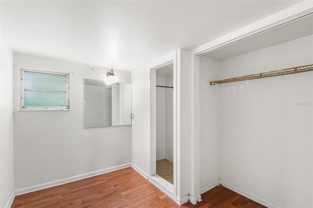 For Sale: $99,500 (1 beds, 1 baths, 552 Square Feet)
