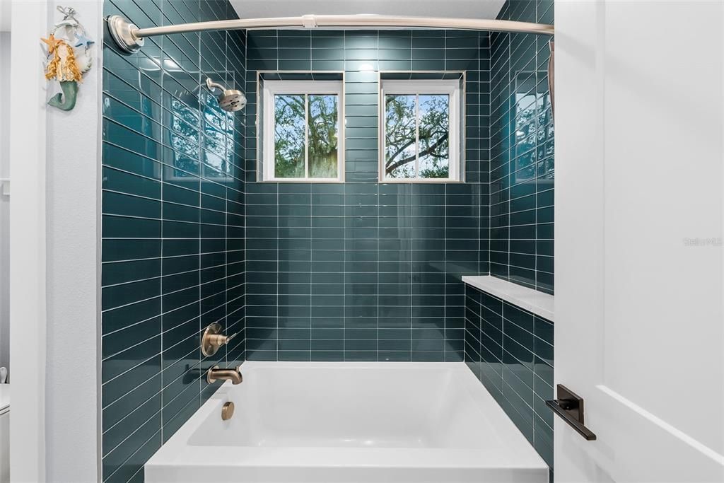 En Venta: $1,250,000 (5 camas, 4 baños, 3112 Pies cuadrados)