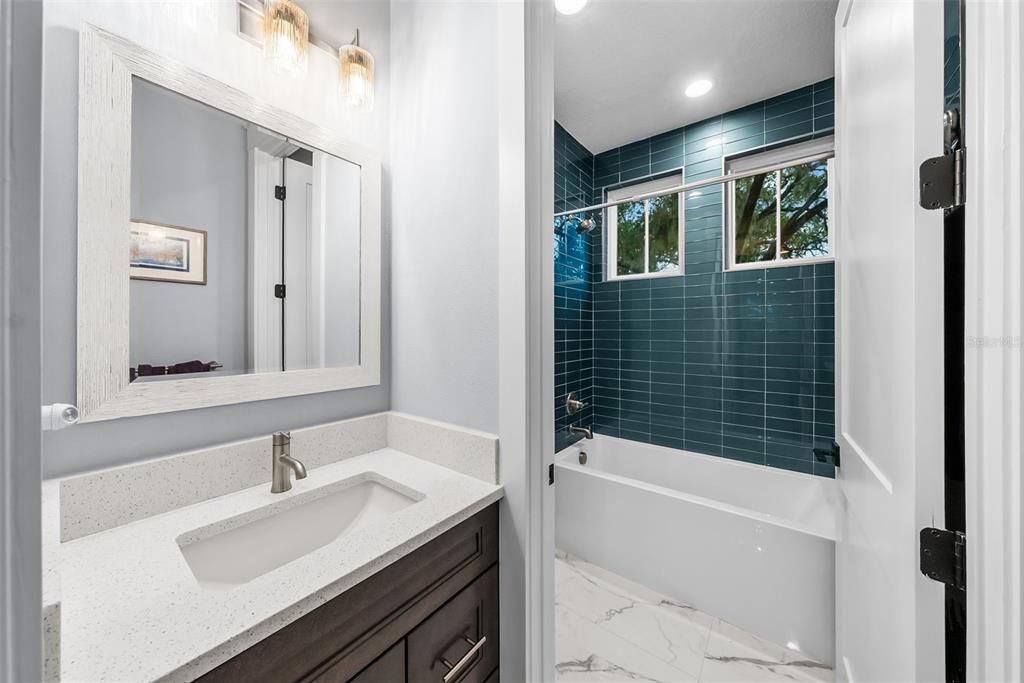 En Venta: $1,250,000 (5 camas, 4 baños, 3112 Pies cuadrados)