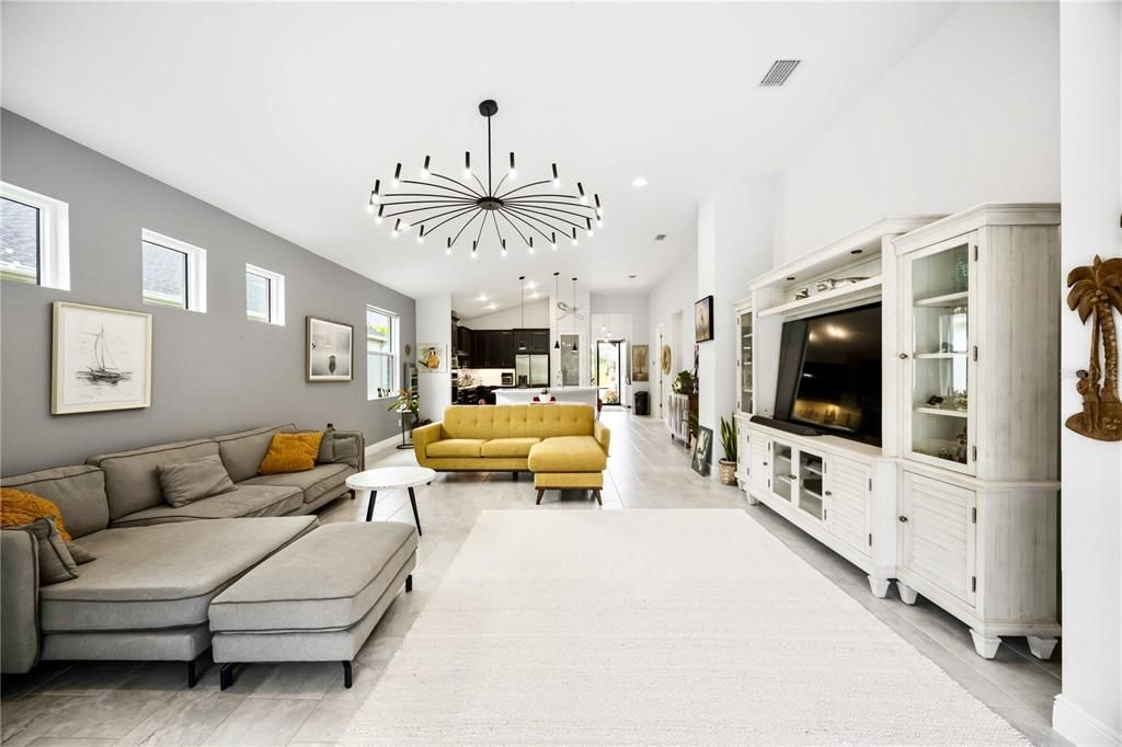 For Sale: $625,000 (3 beds, 2 baths, 2219 Square Feet)