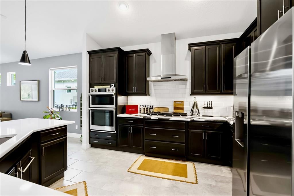 For Sale: $625,000 (3 beds, 2 baths, 2219 Square Feet)