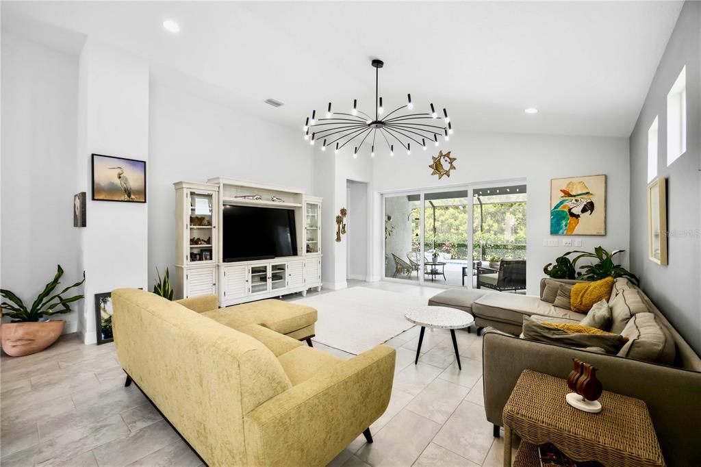 For Sale: $625,000 (3 beds, 2 baths, 2219 Square Feet)