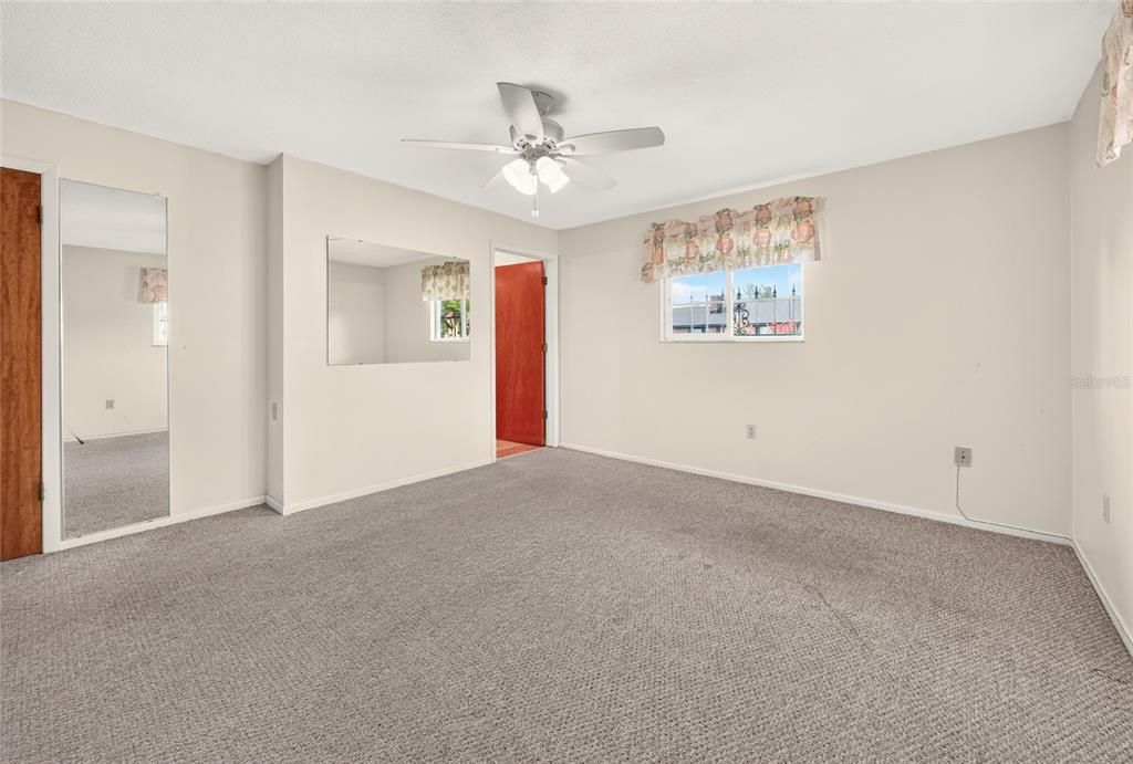Active With Contract: $319,000 (3 beds, 2 baths, 2082 Square Feet)