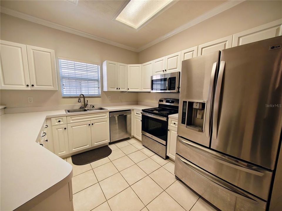 For Sale: $264,500 (3 beds, 2 baths, 1380 Square Feet)
