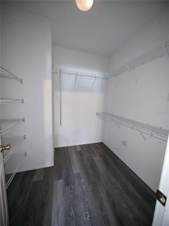 For Sale: $264,500 (3 beds, 2 baths, 1380 Square Feet)