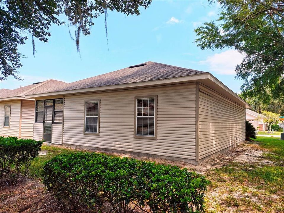 For Sale: $264,500 (3 beds, 2 baths, 1380 Square Feet)
