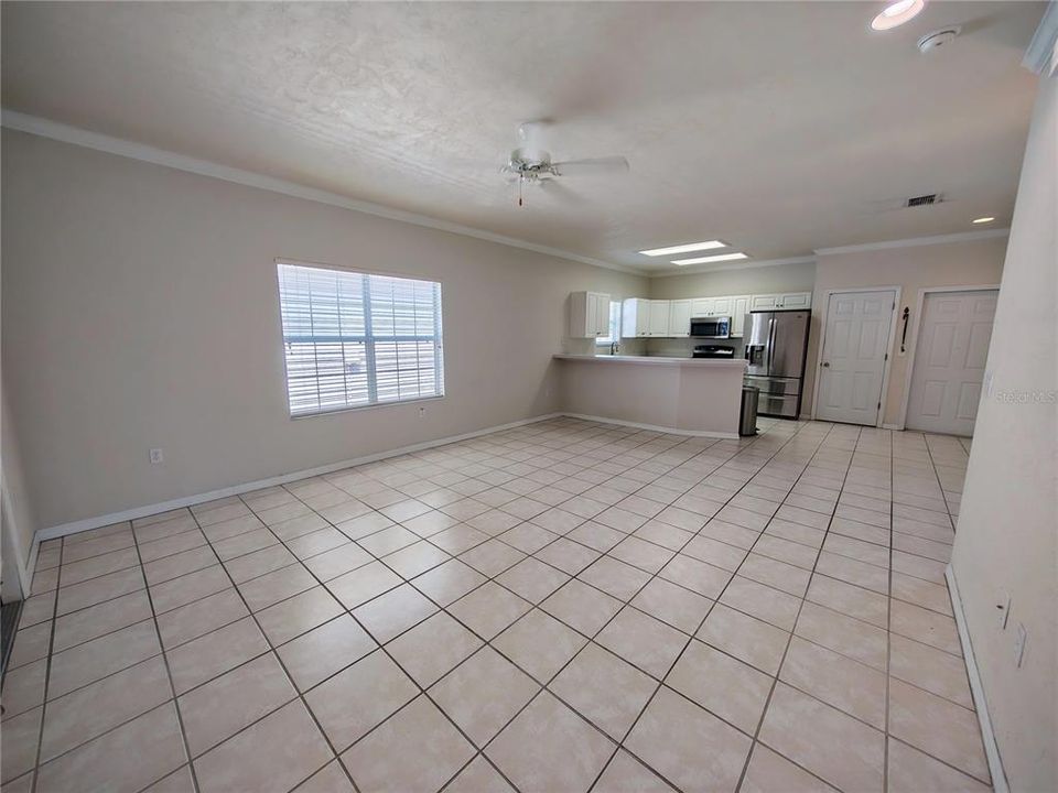 For Sale: $264,500 (3 beds, 2 baths, 1380 Square Feet)
