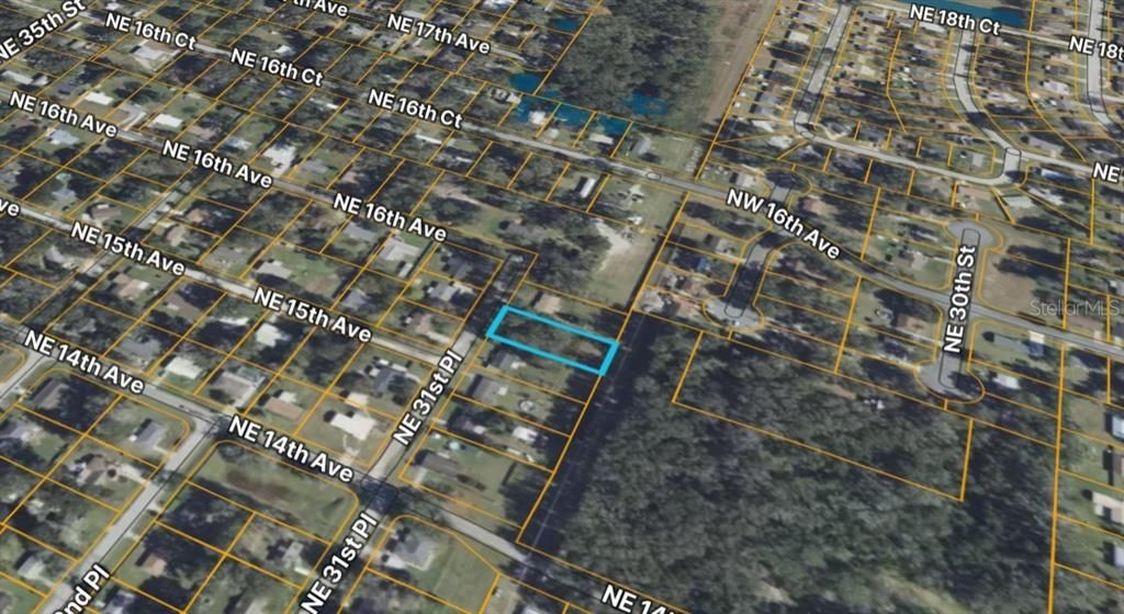 На продажу: $34,900 (0.31 acres)