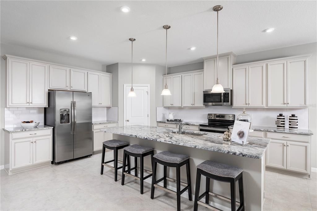 For Sale: $598,650 (4 beds, 3 baths, 2551 Square Feet)