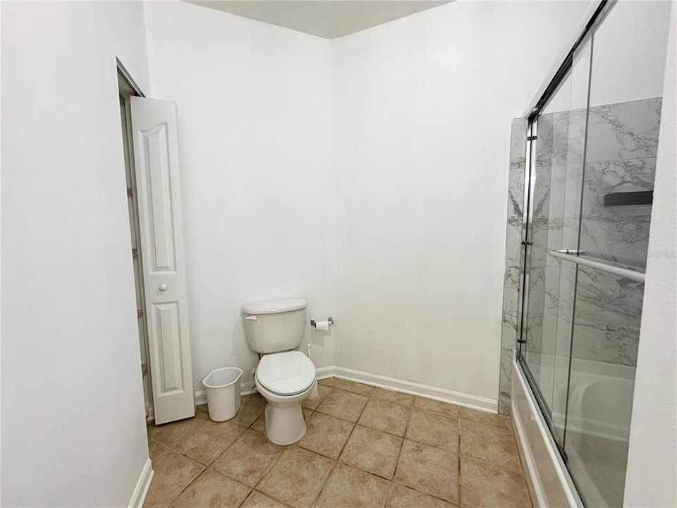В аренду: $2,100 (3 спален, 2 ванн, 1270 Квадратных фут)