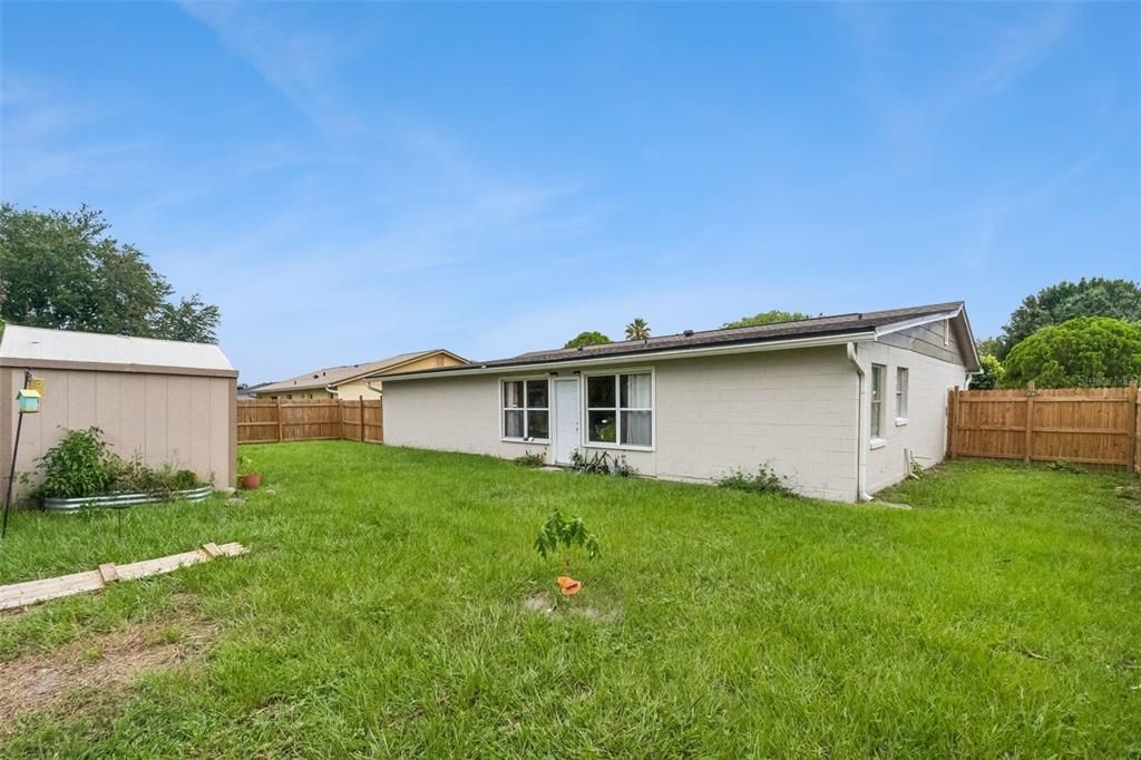 En Venta: $325,000 (4 camas, 3 baños, 1624 Pies cuadrados)