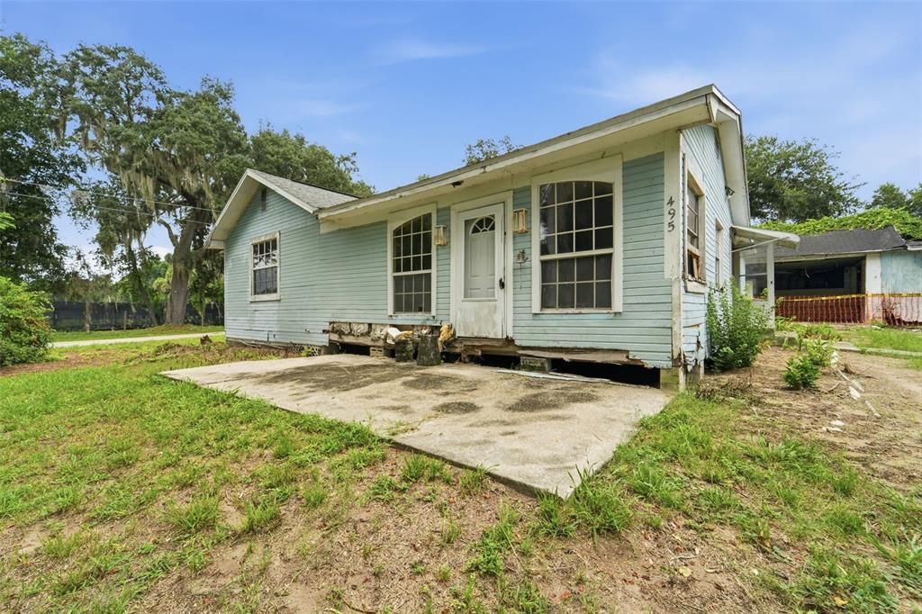 For Sale: $125,000 (2 beds, 1 baths, 1242 Square Feet)