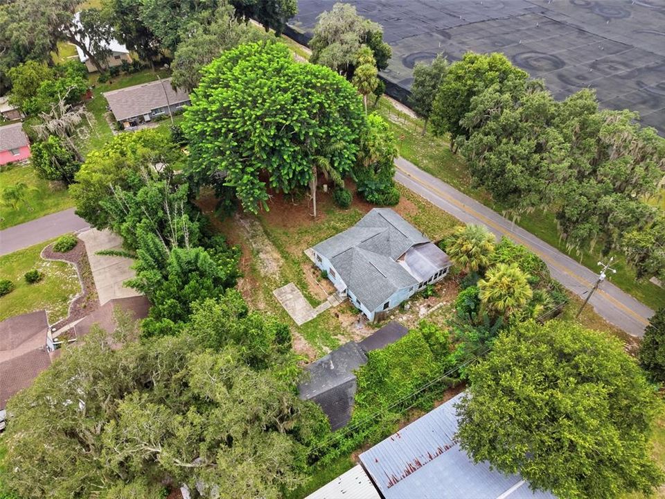 For Sale: $125,000 (2 beds, 1 baths, 1242 Square Feet)