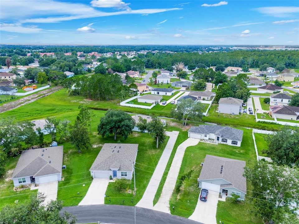 На продажу: $332,000 (4 спален, 2 ванн, 1872 Квадратных фут)