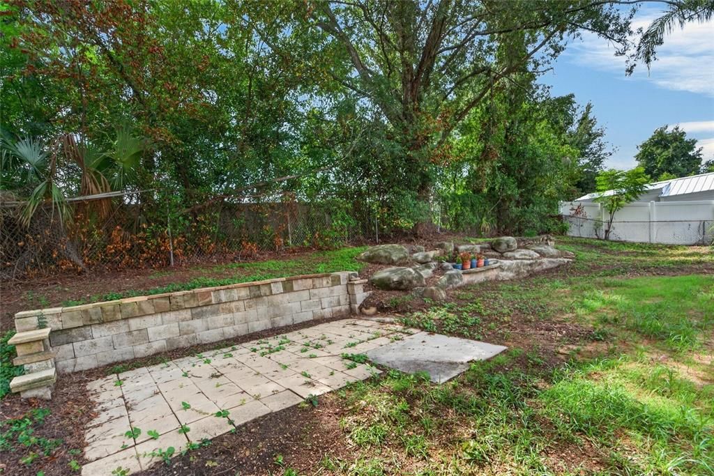 For Sale: $325,000 (3 beds, 2 baths, 1152 Square Feet)