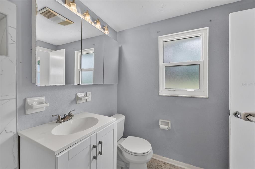 For Sale: $325,000 (3 beds, 2 baths, 1152 Square Feet)