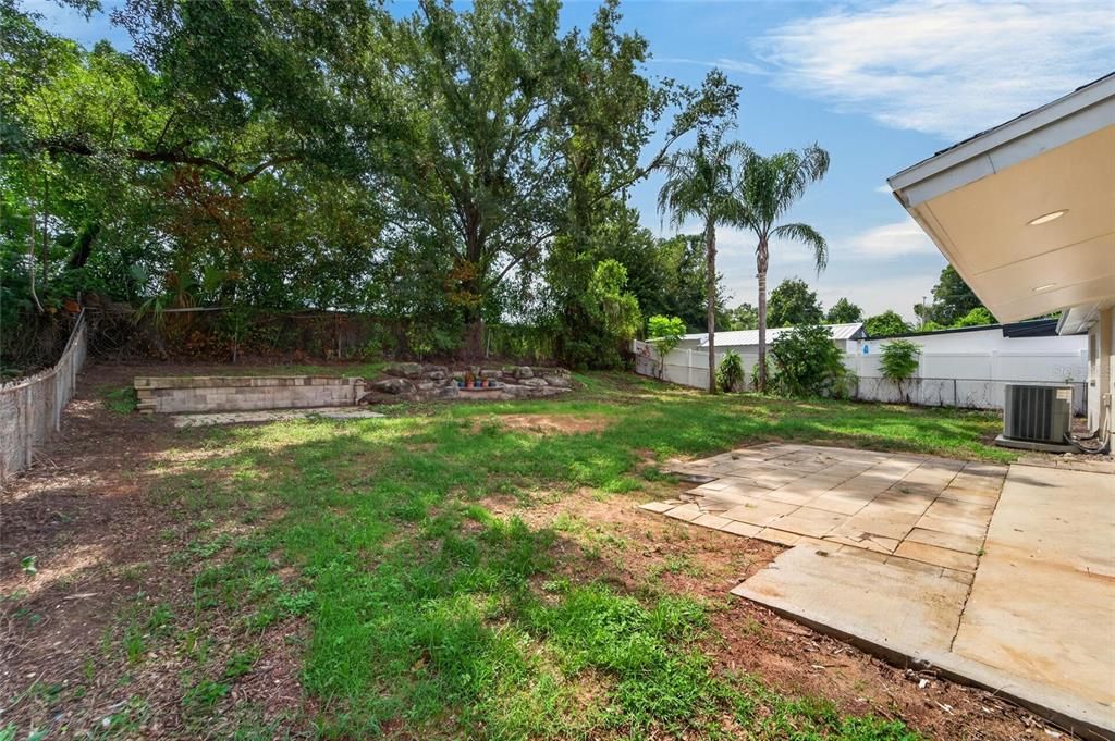 For Sale: $325,000 (3 beds, 2 baths, 1152 Square Feet)