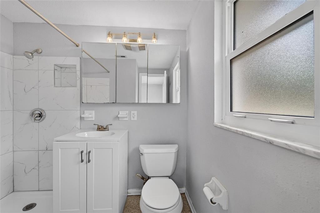 For Sale: $325,000 (3 beds, 2 baths, 1152 Square Feet)