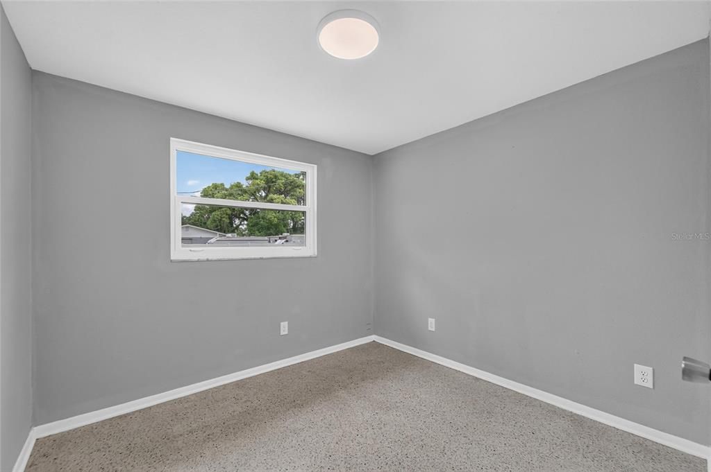 For Sale: $325,000 (3 beds, 2 baths, 1152 Square Feet)