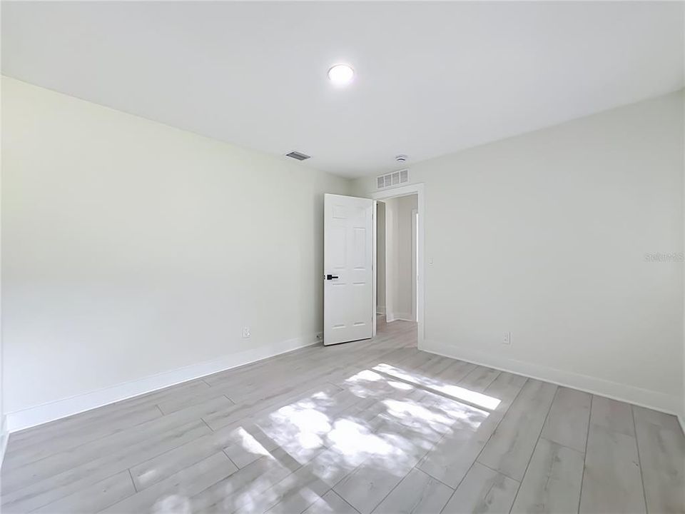 На продажу: $380,000 (4 спален, 2 ванн, 1596 Квадратных фут)