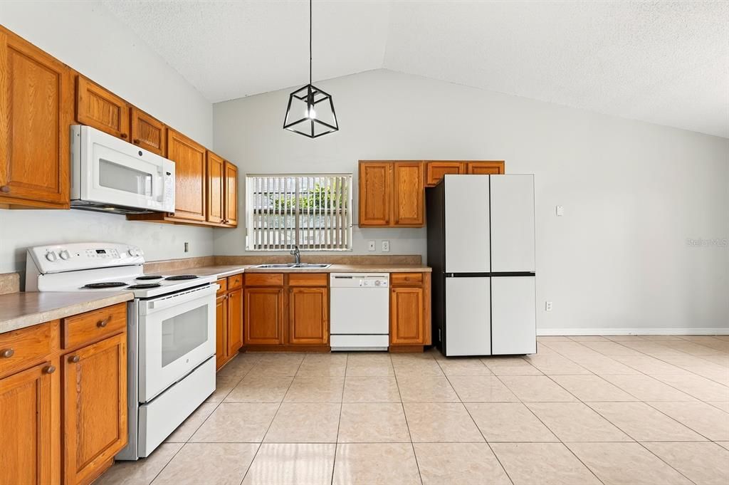 For Sale: $369,900 (3 beds, 2 baths, 1514 Square Feet)