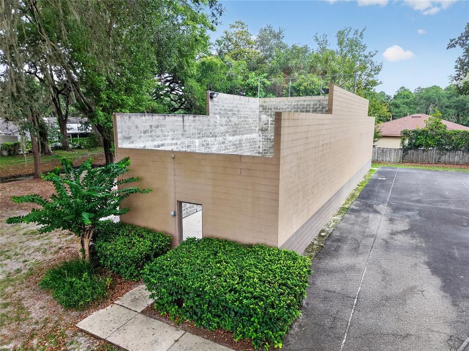 For Sale: $269,900 (2 beds, 2 baths, 1394 Square Feet)