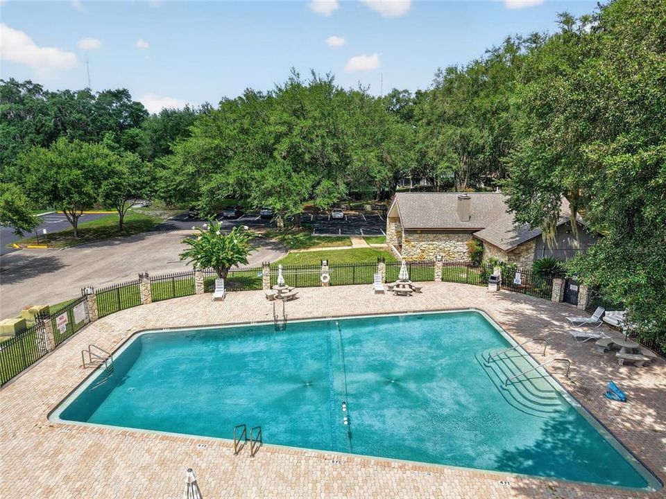For Sale: $269,900 (2 beds, 2 baths, 1394 Square Feet)