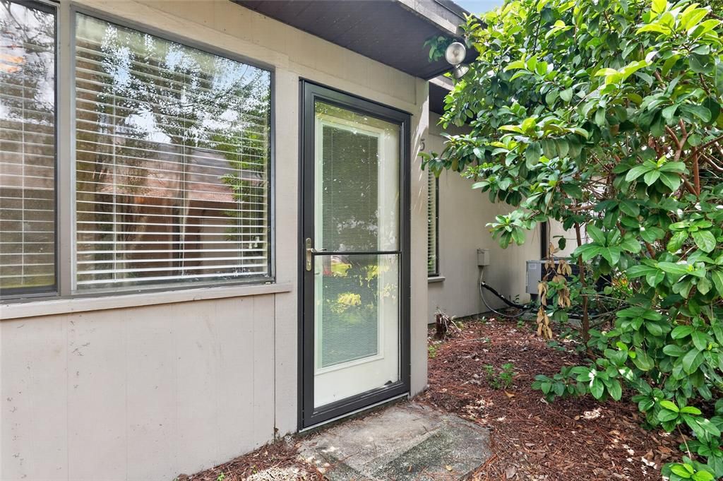 For Sale: $269,900 (2 beds, 2 baths, 1394 Square Feet)
