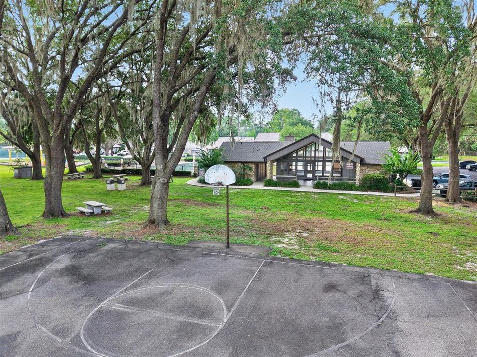 For Sale: $269,900 (2 beds, 2 baths, 1394 Square Feet)