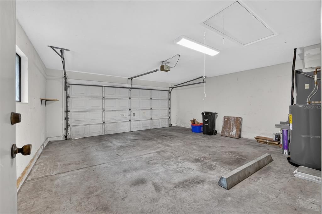 For Sale: $269,900 (2 beds, 2 baths, 1394 Square Feet)