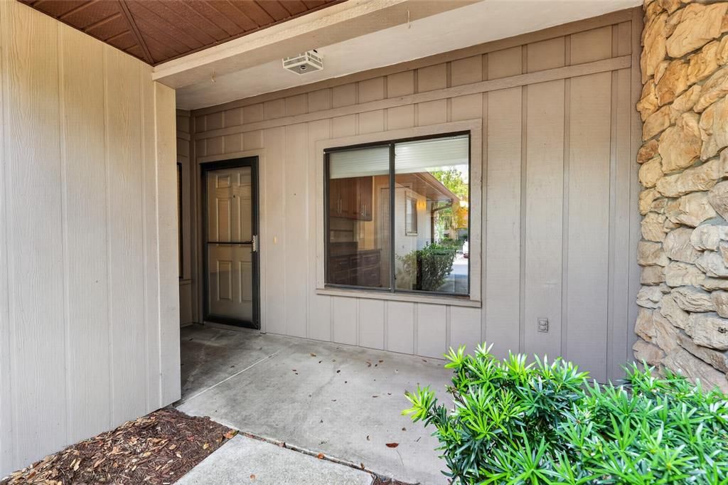 For Sale: $269,900 (2 beds, 2 baths, 1394 Square Feet)
