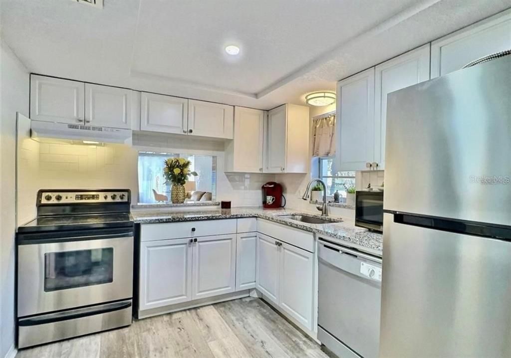 На продажу: $119,500 (1 спален, 1 ванн, 780 Квадратных фут)