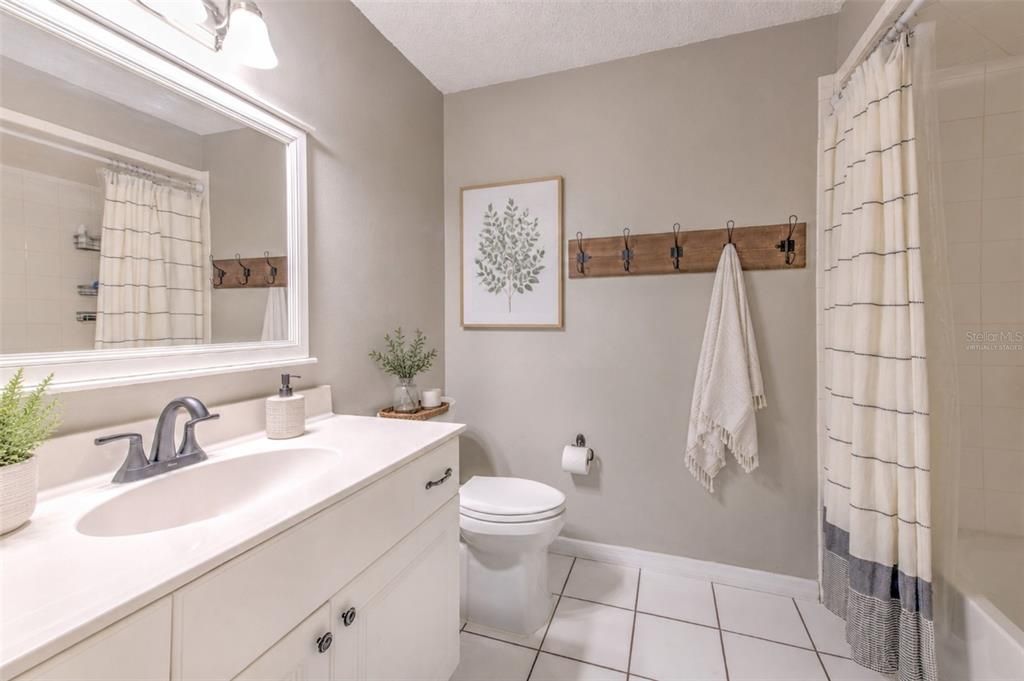 For Sale: $569,000 (3 beds, 2 baths, 1652 Square Feet)