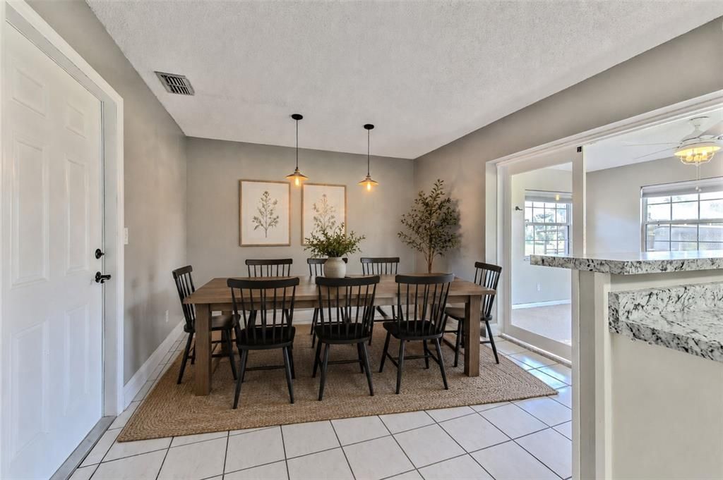 For Sale: $569,000 (3 beds, 2 baths, 1652 Square Feet)