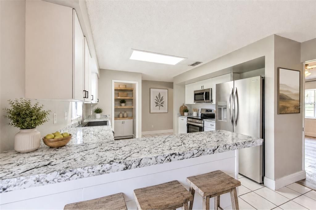 For Sale: $569,000 (3 beds, 2 baths, 1652 Square Feet)