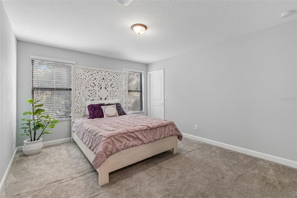 En Venta: $499,900 (5 camas, 3 baños, 3914 Pies cuadrados)