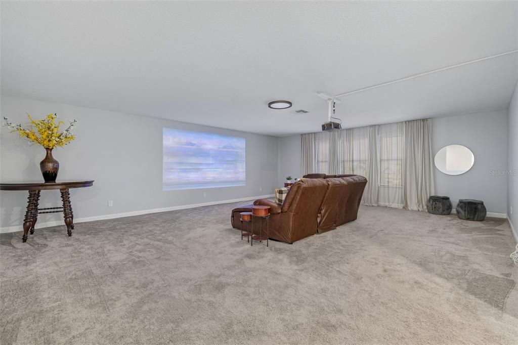 En Venta: $499,900 (5 camas, 3 baños, 3914 Pies cuadrados)