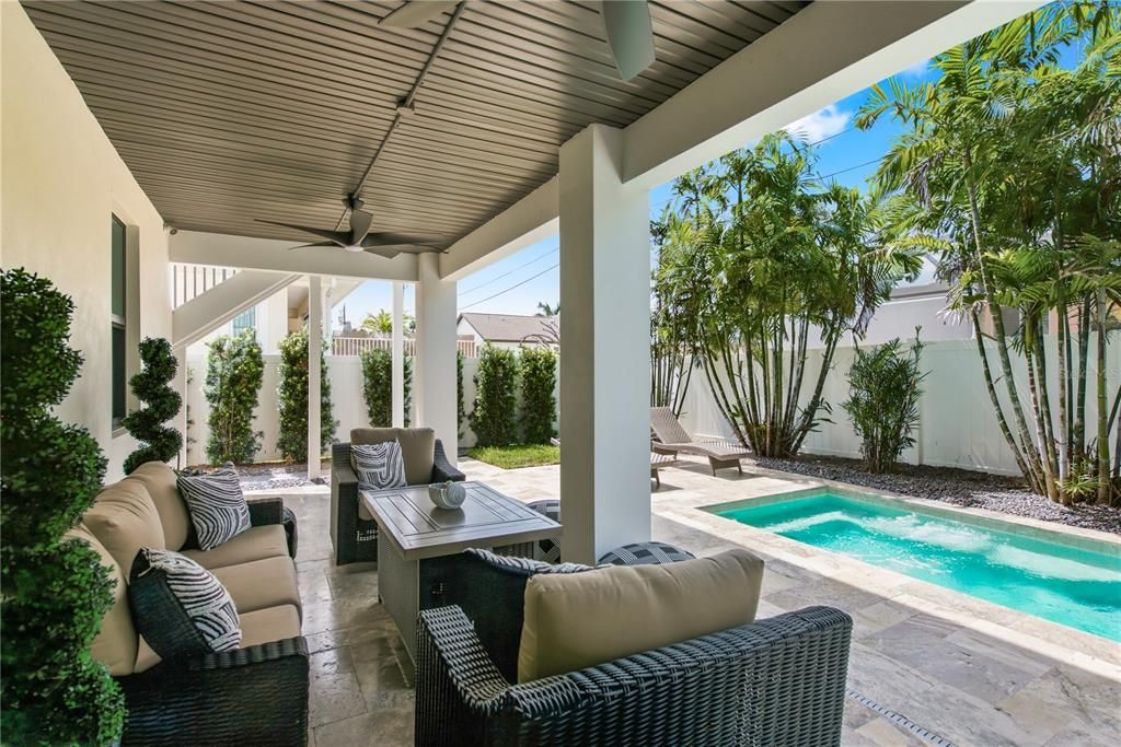 En Venta: $3,990,000 (5 camas, 4 baños, 4910 Pies cuadrados)