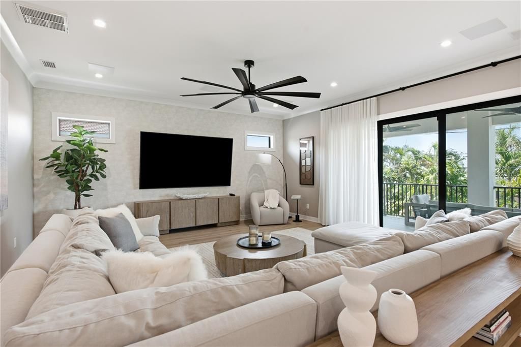 En Venta: $3,990,000 (5 camas, 4 baños, 4910 Pies cuadrados)
