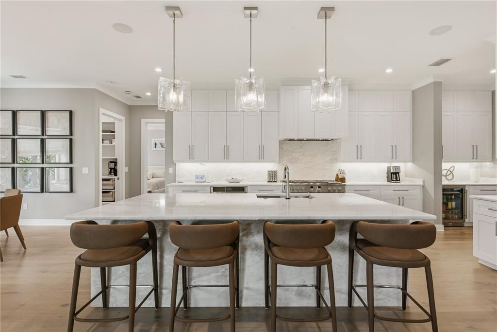 En Venta: $3,990,000 (5 camas, 4 baños, 4910 Pies cuadrados)