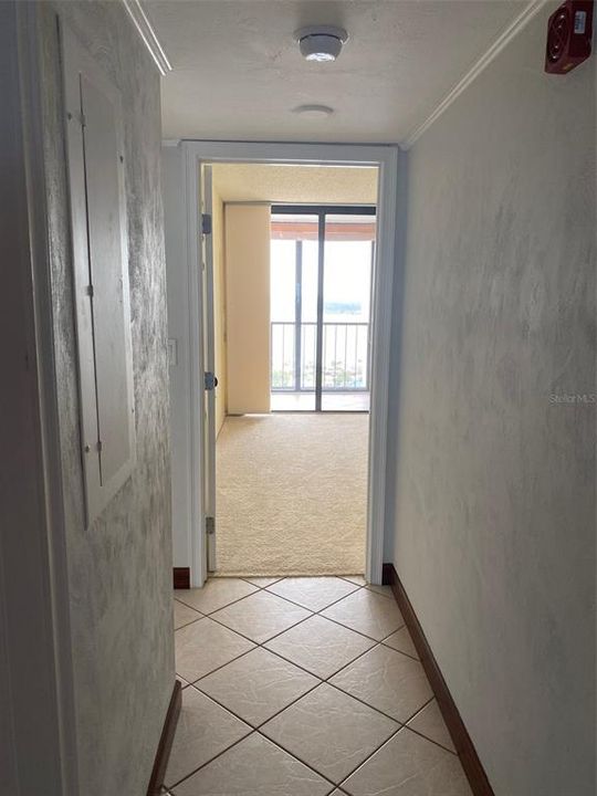 For Sale: $439,000 (2 beds, 2 baths, 1900 Square Feet)