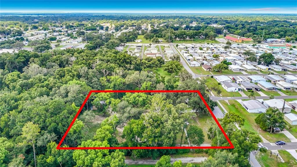 待售: $324,900 (1.42 acres)