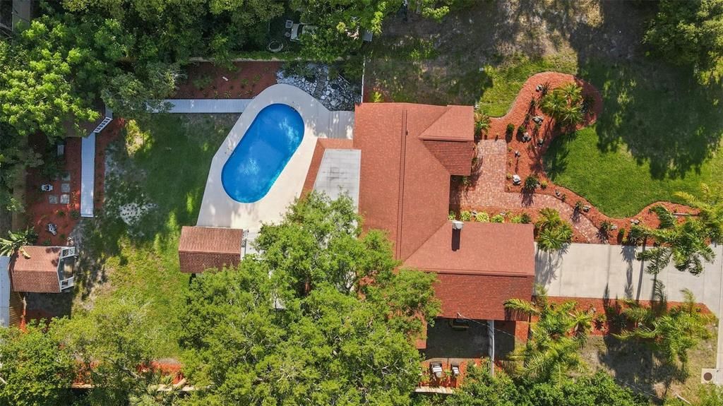 Activo con contrato: $640,000 (3 camas, 2 baños, 2123 Pies cuadrados)